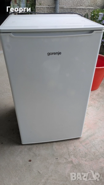 Хладилник с фризерна част Gorenje 96л А+, снимка 1