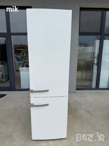 Хладилник с фризер Миеле 2м инвертор, снимка 2 - Хладилници - 54212851