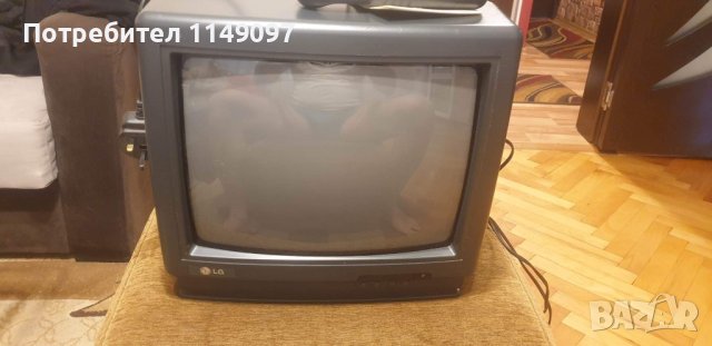 Малък телевизор LG, снимка 2 - Телевизори - 40775606