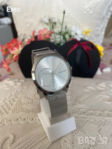 Нов Calvin Klein – Стилен дамски часовник, снимка 2 - Дамски - 55776121