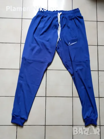 Долнище анцуг от полиамид , снимка 2 - Спортни дрехи, екипи - 47267390