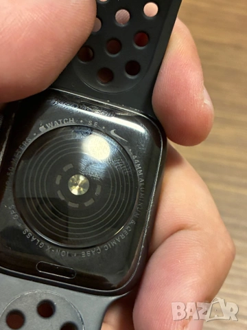 Apple Watch SE Nike - за части, снимка 4 - Смарт часовници - 53942857