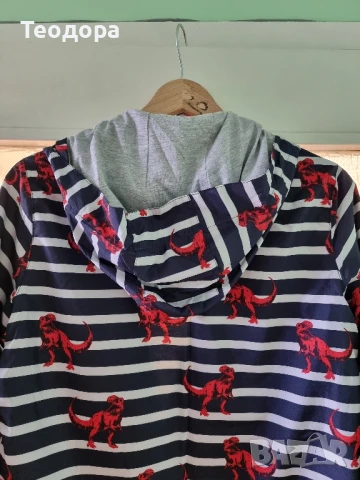 Ветровка Gap, снимка 2 - Детски якета и елеци - 51128833