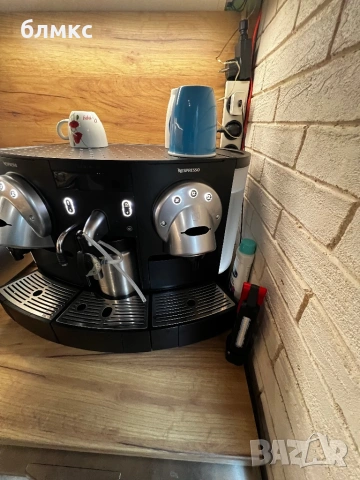 Професионална кафемашина nespresso gemini 220, снимка 2 - Кафемашини - 53300864