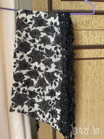 Дамски шал, нов, снимка 1