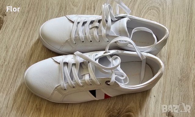 Дамски кецове Tommy Hilfiger, снимка 2 - Кецове - 42212427