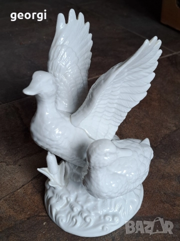 порцеланова фигура патици