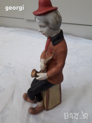 Порцеланова статуетка на музикант, снимка 3 - Декорация за дома - 31536704