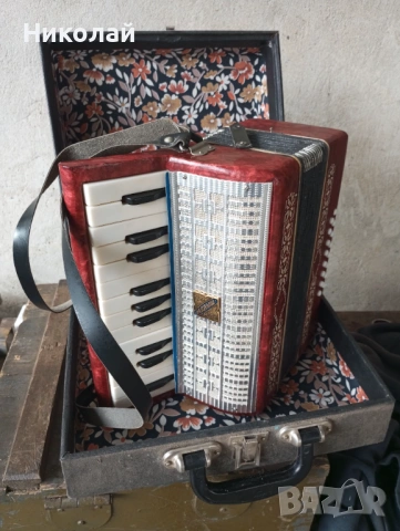 Детски акордеон от СССР , снимка 5 - Антикварни и старинни предмети - 53368781