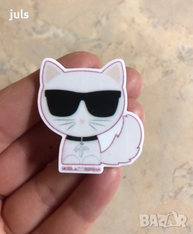 Брошка с котка Karl Lagerfeld, обеци русалката Ариел