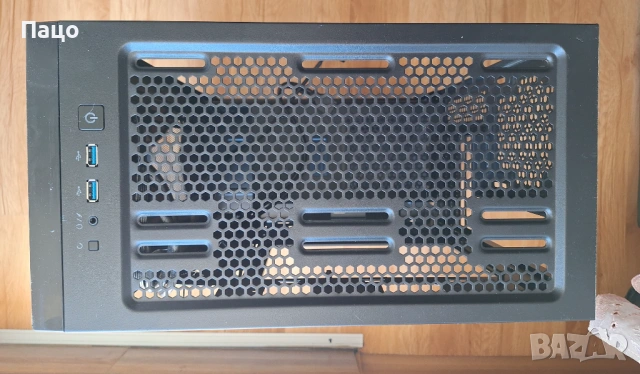 Кутия за PC Corsair, снимка 13 - Захранвания и кутии - 54322637