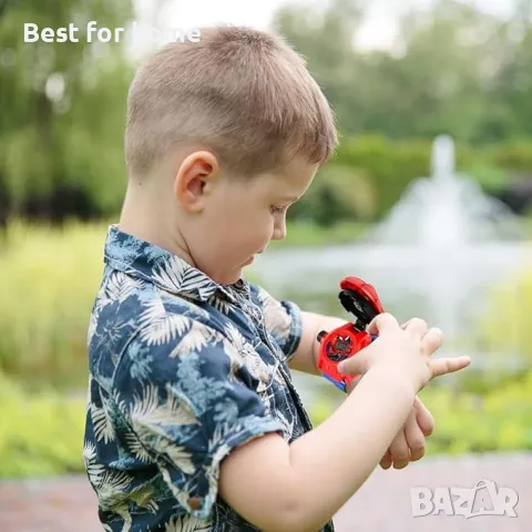 Часовник-проектор Спайдърмен с 24 фигурки Maxpro, снимка 6 - Други - 49752150