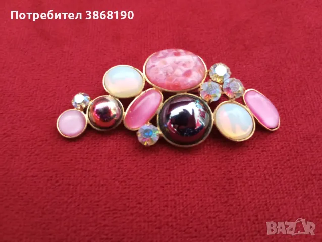 Дамска брошка с изкуствени камъни