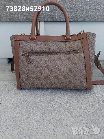 Дамска чанта Guess , снимка 2 - Чанти - 52946384