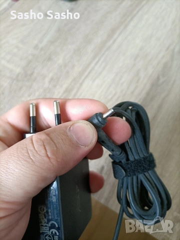 адаптер , снимка 2 - Кабели и адаптери - 54328928