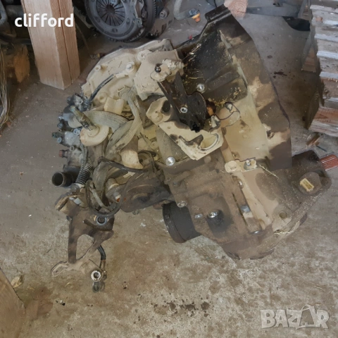 Автоматична скоростна кутия от Ситроен Ксара-1,6 бензин, снимка 4 - Части - 53150326