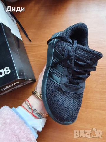 Детски маратонки Adidas, снимка 2 - Детски обувки - 36551333