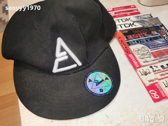 H&M-ШАПКА С КОЗИРКА 1204261041LCHERY1