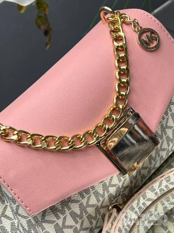 чанти michael kors , снимка 15 - Чанти - 51388134