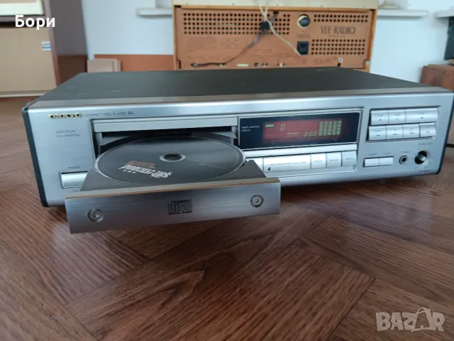 ONKYO CD Player DX 6810, снимка 3 - Плейъри, домашно кино, прожектори - 49641144