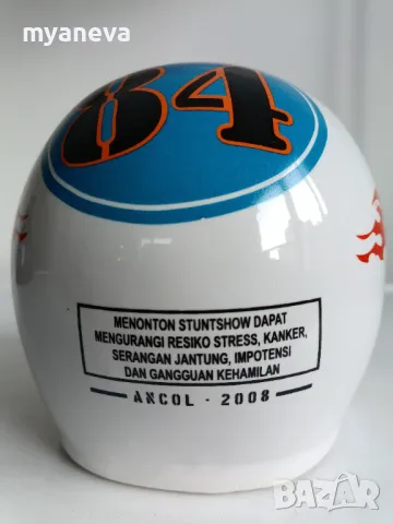 Каска за мотор, порцеланова статуетка, пепелник. , снимка 6 - Статуетки - 49276262