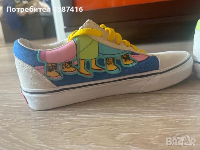 Оригинални кецове Vans, снимка 2 - Кецове - 50709946