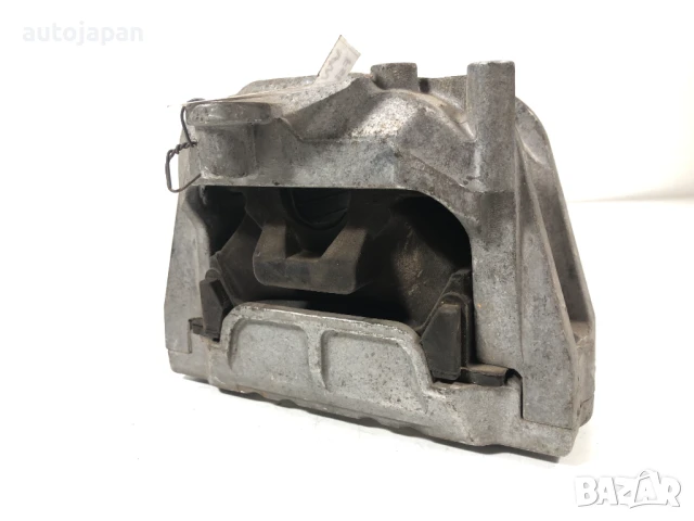 Тампон двигател Vw Golf 5 Plus 1.6 FSI 2005г, снимка 2 - Части - 50446542