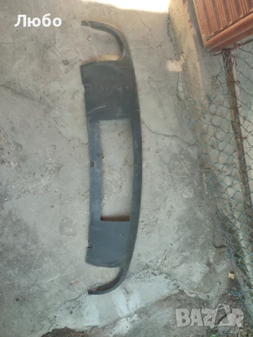 Дифузьор за задна броня за комби с отвор за теглич за Ауди А6 ц6 4ф  Audi a6 c6 4f