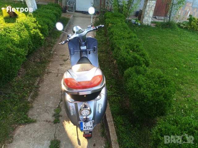 Електрически скутер 4000w, снимка 3 - Мотоциклети и мототехника - 54014659