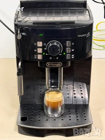 Кафемашина кафе автомат delonghi magnifica S с гаранция, снимка 2 - Кафемашини - 55997707