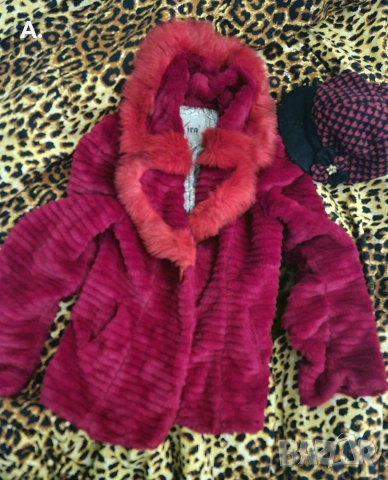 Червено,дебело еко палто и шапка, снимка 3 - Палта, манта - 52942304