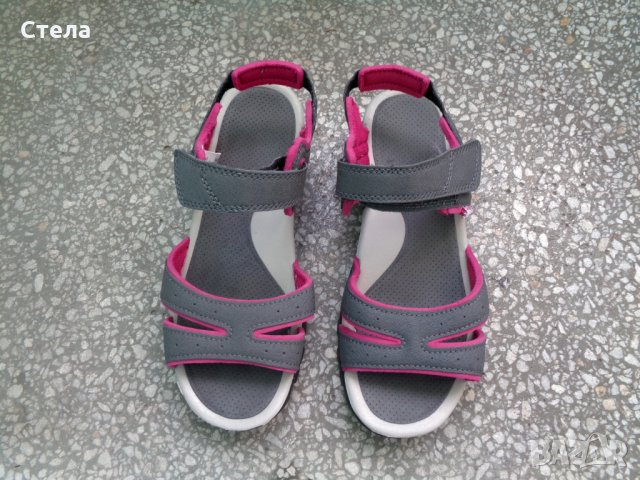 Дамски / детски сандали QUECHUA, нови, сиви с розов кант, снимка 1