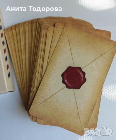 Карти Granny's Postcards Tarot , снимка 2 - Карти за игра - 52115211