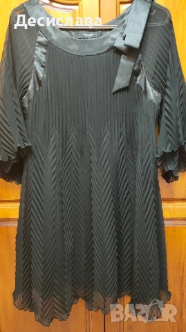 Черна плисирана рокля 