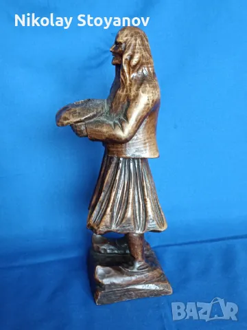 Дървена фигура, снимка 2 - Антикварни и старинни предмети - 48994662