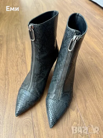 ZARA боти от змийска кожа, снимка 2 - Дамски боти - 56081117