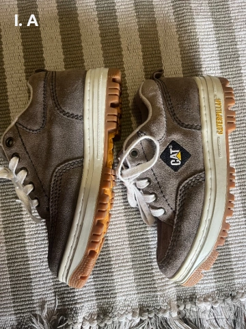 Ежедневни обувки CAT N39, снимка 2 - Дамски ежедневни обувки - 53882293