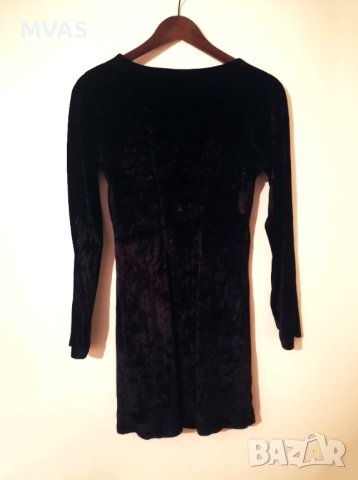 Черна кадифена есенна рокля с дълъг ръкав S размер, снимка 2 - Рокли - 42852842