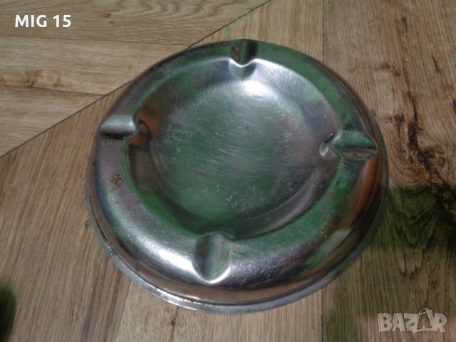 Стар пепелник, снимка 1