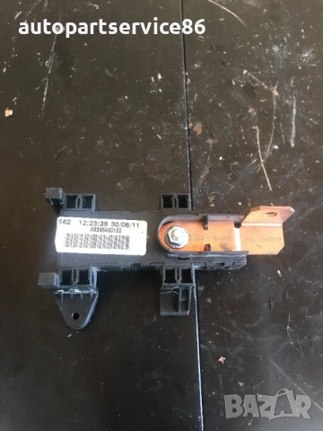 Кутия с предпазители за Mercedes W639 Vito (2003-2011) A6395400150