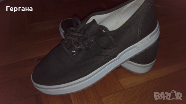 Гуменки на Esprit, снимка 2 - Кецове - 31906589