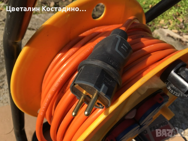 немска макара с кабел 42м на марката "Brennenstuhl", снимка 8 - Други инструменти - 52856695