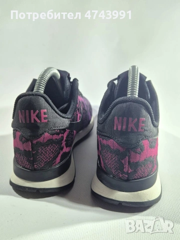 Оригинални маратонки Nike Internationalist JCRD в отлично състояние! , снимка 5 - Маратонки - 53953261
