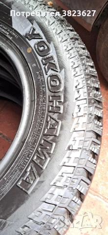2 зимни off road гуми 195 80 15 Йокохама 10мм профил, снимка 4 - Гуми и джанти - 52546027