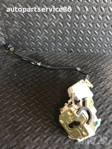 Заключващ механизъм на задна дясна врата за Nissan Primera P11 (1998-2002) 