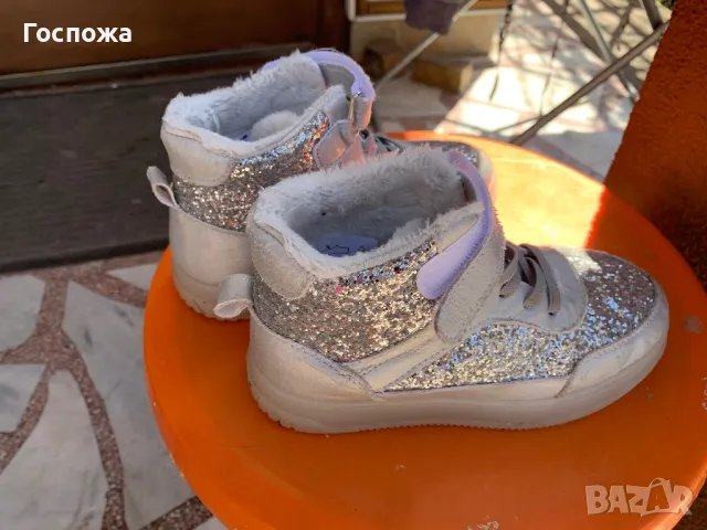 Обувки / кецове