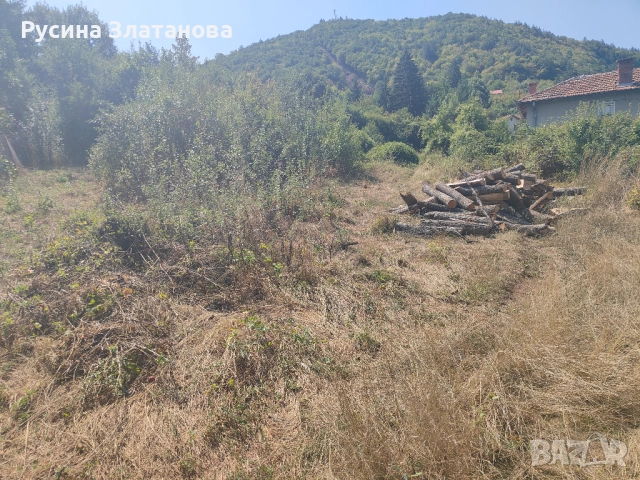 Продавам слънчево и равно УПИ в с. Владо Тричков