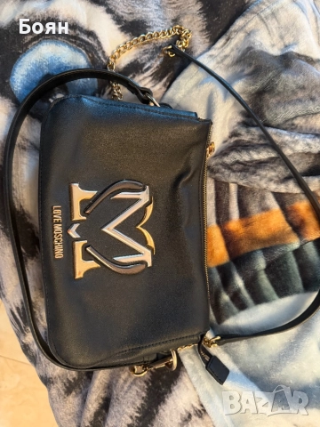 Love moschino дамска чанта