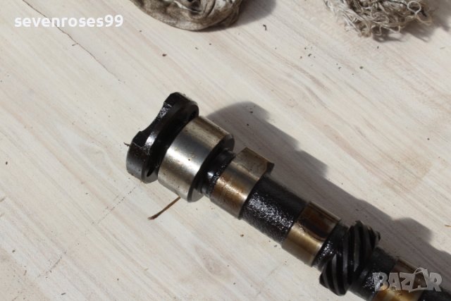 Разпределителен вал Форд КА 1 1.3i 1999 Ford KA, снимка 4 - Части - 42485178