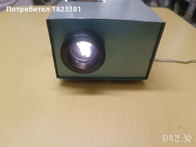 Ретро прожекционен апарат, снимка 3 - Антикварни и старинни предмети - 55776579